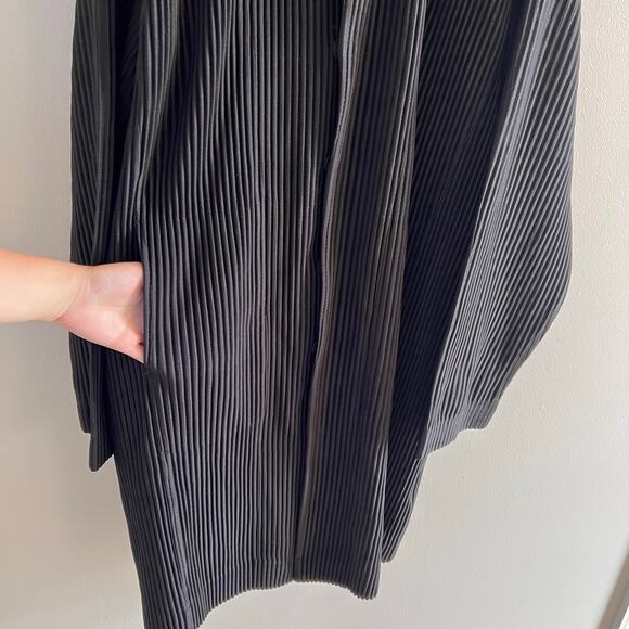 Homme Plisse Issey Miyake Black Pleated Snap Front Jacket Size 3 - Picture 3 of 11